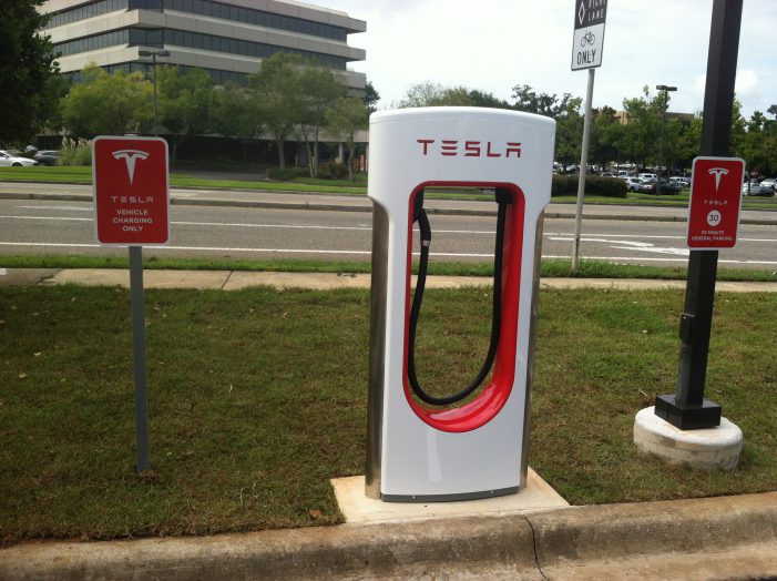 Tallahassee Gets a Tesla Supercharger Station