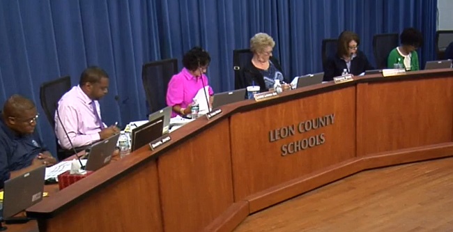 LCS Board Discusses Graduation Rates, Downsizing at Agenda Review Meeting