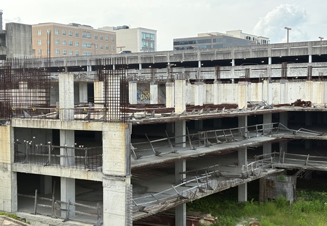 City to Seek Washington Square Foreclosure