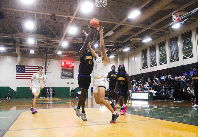 Lincoln Basketball Beats Rickards to Stay Undefeated Lincoln Basketball Beats Rickards to Stay Undefeated