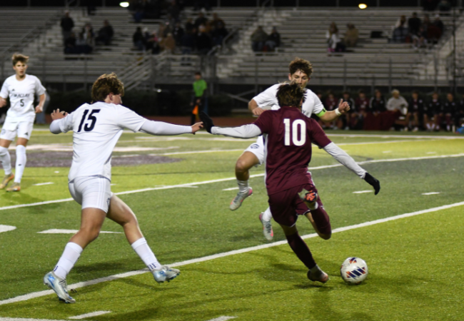 Chiles Soccer Holds on to Beat Maclay